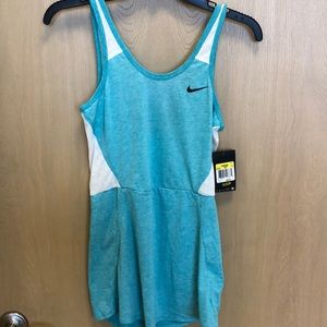 Women’s Nike tennis